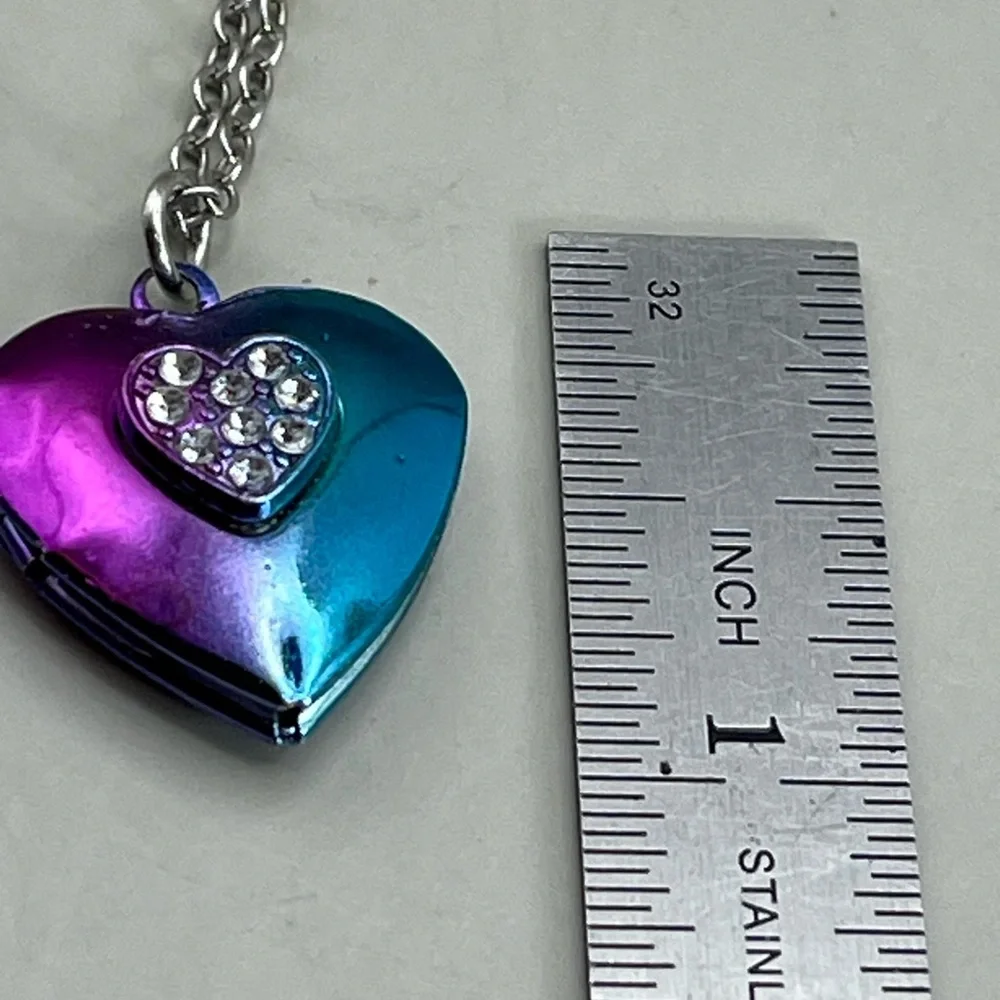 Iridescent Heart Pendant Necklace - Picture 3 of 3
